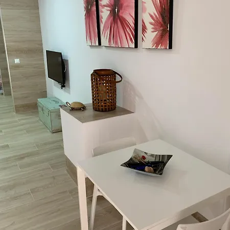 Apartment Loft A 3 Minutos De La Estacion De Bus Y Tren *