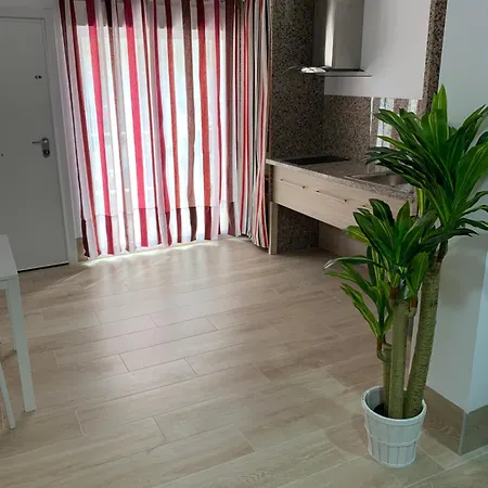 Apartment Loft A 3 Minutos De La Estacion De Bus Y Tren *